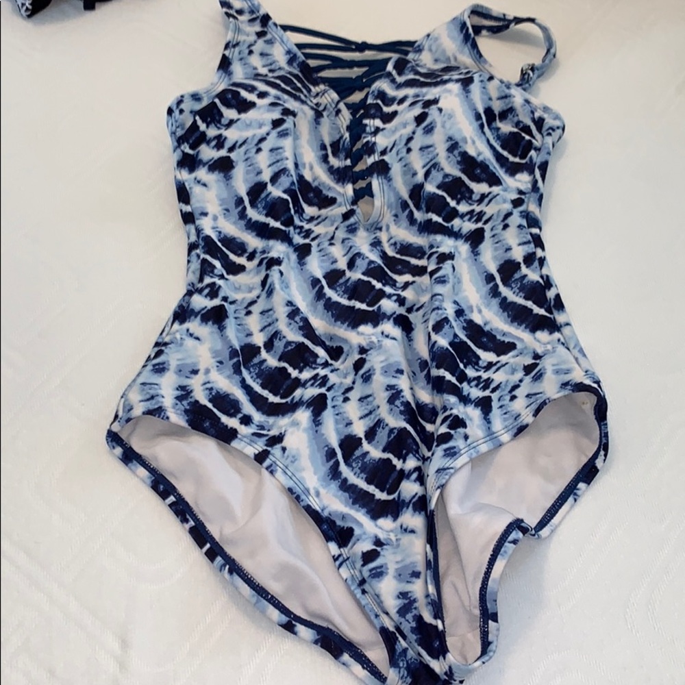 One piece bathing suit